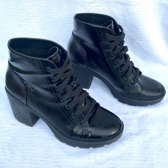 tevia combat boot